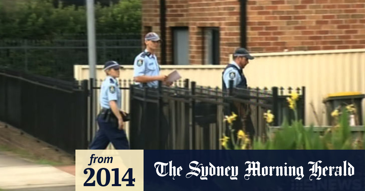 Video Baby girl abandoned on Sydney home doorstep
